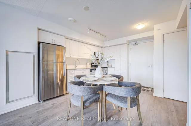 Additional image 15 of 3091 Dufferin St Unit 901