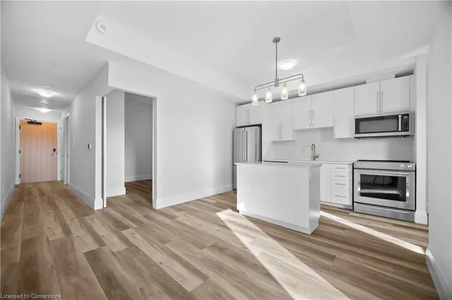 Additional image 21 of 51 David St Unit 204