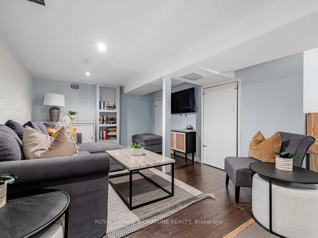 Additional image 25 of 22 Barrie Ave