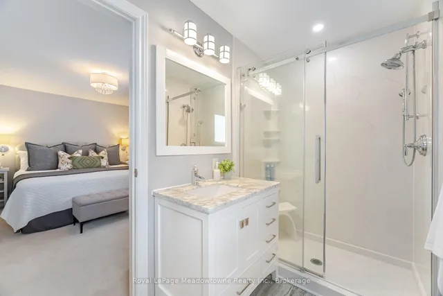 Additional image 31 of 515 Clover Park Cres