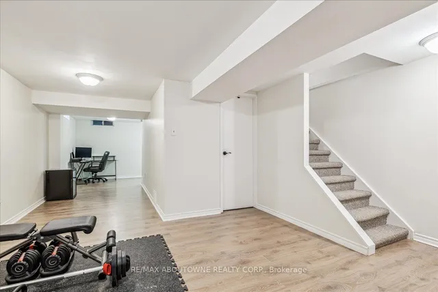 Additional image 26 of 67 River Oaks Blvd