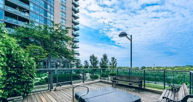 Additional image 16 of 231 Fort York Blvd Unit 228