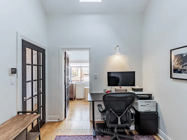 Additional image 17 of 1584 Dundas St