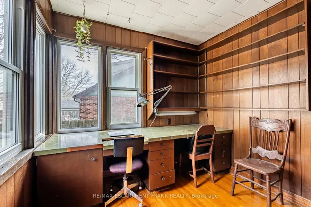 Additional image 21 of 147 LLOYMINN Ave