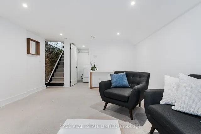 Additional image 38 of 31 Kelvin Ave