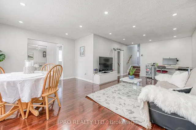 Additional image 4 of 49 Ascot Ave