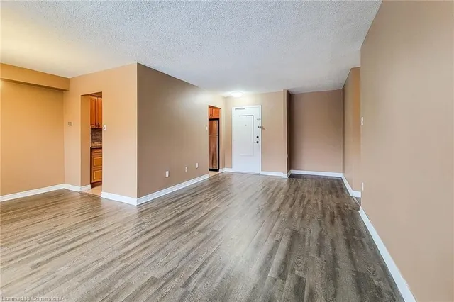 Additional image 5 of 1966 Main St Unit 402