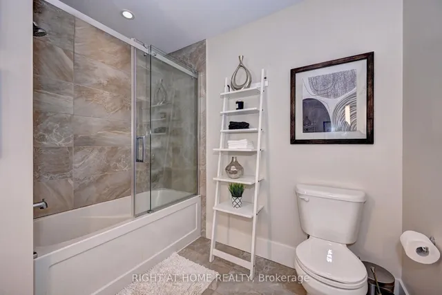 Additional image 29 of 1 Victoria St Unit 901