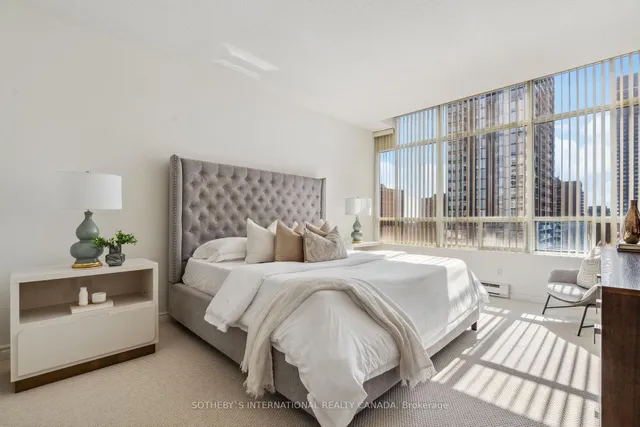 Additional image 27 of 30 Greenfield Ave Unit PH11