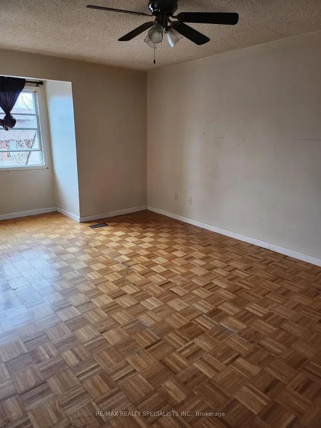 Additional image 3 of 34 Harmsworth Ave