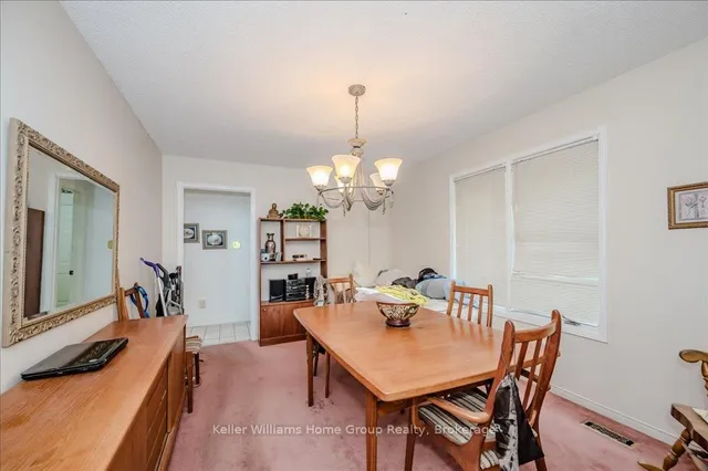 Additional image 15 of 83 Lord Simcoe Dr