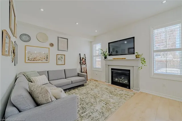 Additional image 12 of 297 Fellowes Cres