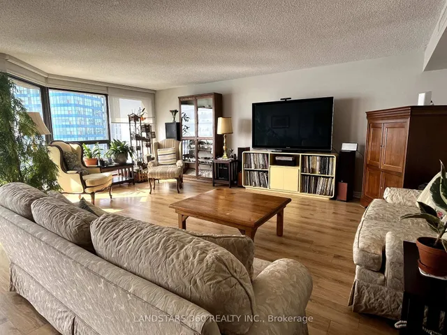 Additional image 11 of 55 Harbour Sq Unit 3311