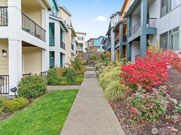 9876 11th Avenue SW, Seattle, WA 98106