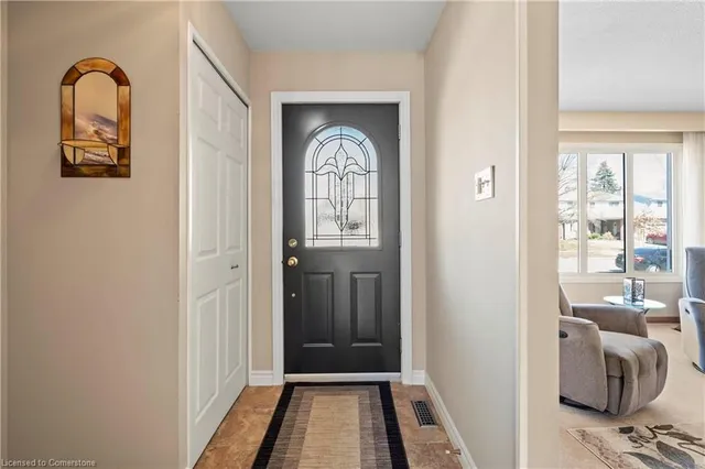 Additional image 5 of 93 Meadowlane Dr