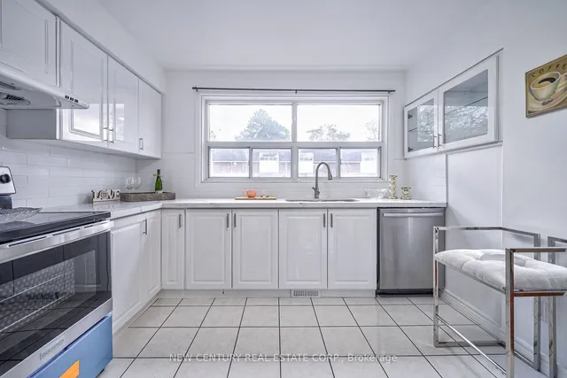 Additional image 10 of 92 Trailridge Cres Unit 63