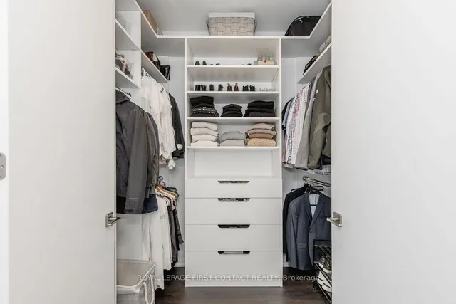 Additional image 23 of 4208 Dundas St Unit 606