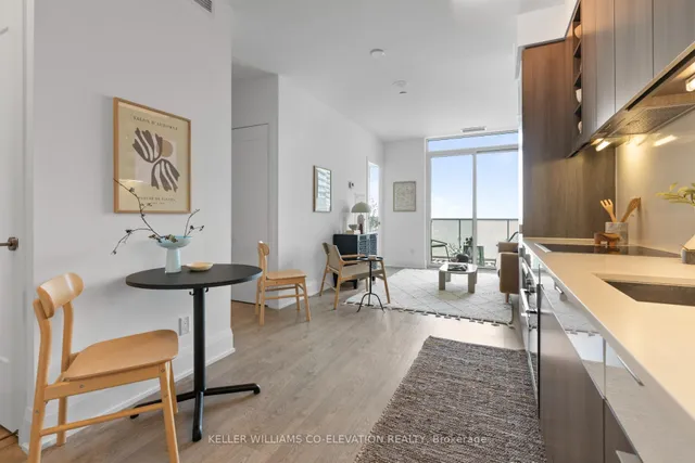 Additional image 9 of 101 Erskine Ave Unit 2303