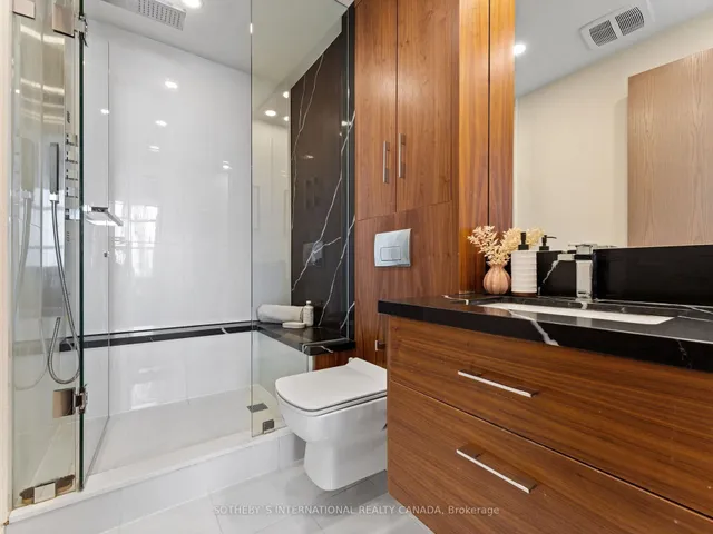 Additional image 12 of 438 Richmond St Unit 1406