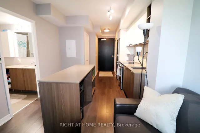 Additional image 15 of 31 Tippet Rd Unit 541