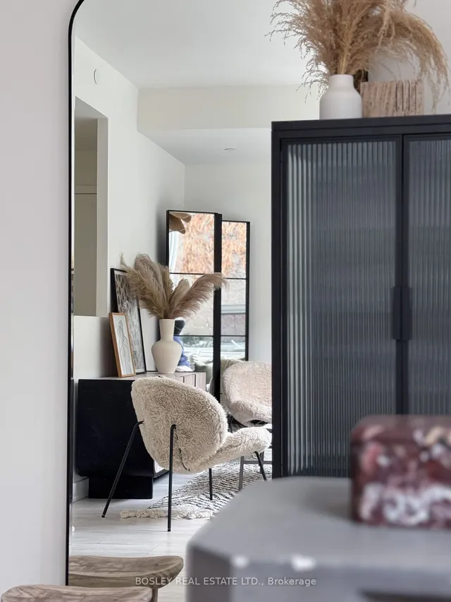 Additional image 8 of 120 Parliament St Unit TH04