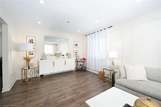 Additional image 9 of 10 Amherst Cir