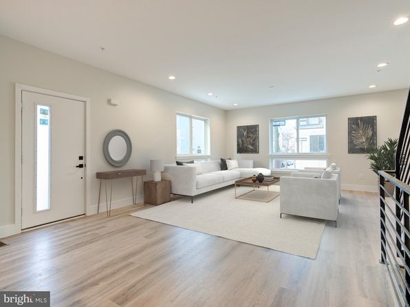 630 Moyer St, Philadelphia, PA 19125