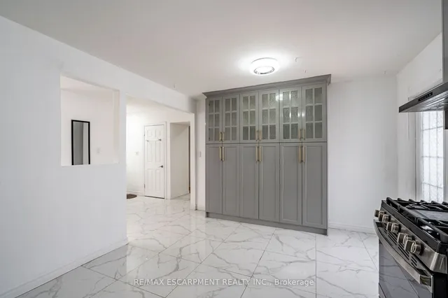 Additional image 14 of 19 Winthrop Pl