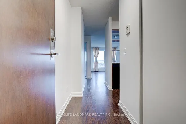 Additional image 8 of 181 Village Green Sq Unit 1511