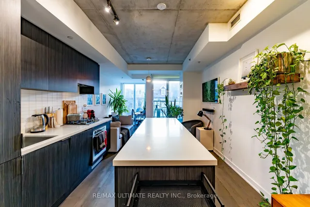 Additional image 6 of 109 Ossington Ave Unit 204