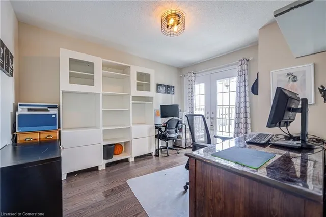 Additional image 28 of 119 Hazelton Ave