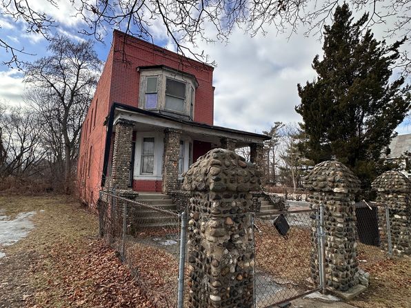 5125 Rohns St, Detroit, MI 48213