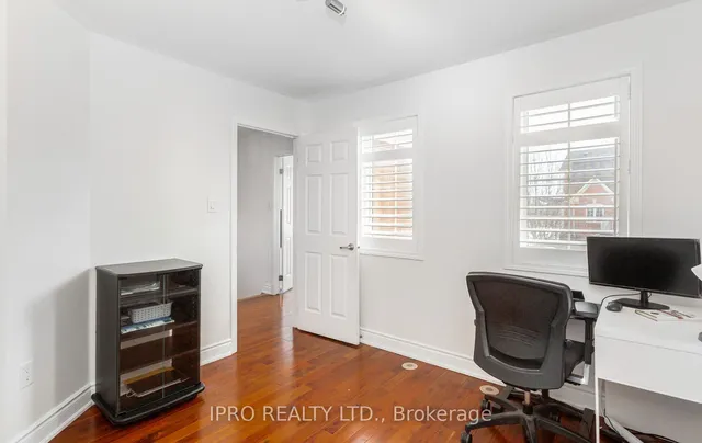 Additional image 35 of 795 Howden Cres