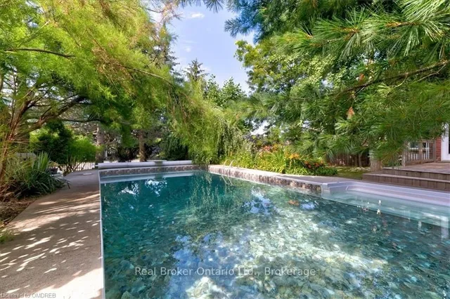 Additional image 34 of 45 Pioneer Tower Cres