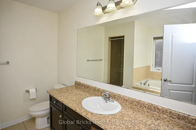 Additional image 22 of 37 Seafair Cres