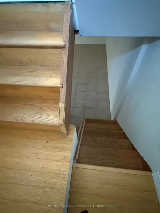 Additional image 13 of 34 McMurchy Ave