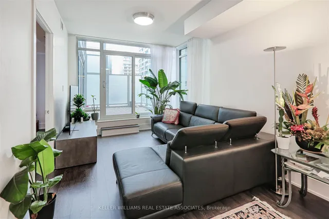 Additional image 7 of 15 Merchants' Wharf N/A Unit 303