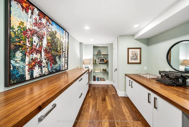 Additional image 31 of 301 Bessborough Dr