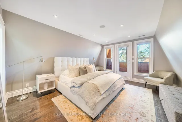 Additional image 20 of 194 Lee Ave