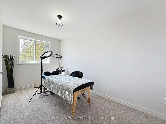 Additional image 24 of 56 Forty First St