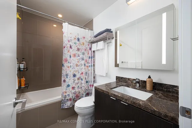 Additional image 18 of 125 Blue Jays Way Unit 5303