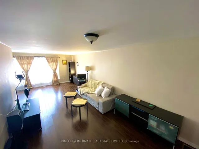 Additional image 2 of 3 Benton St