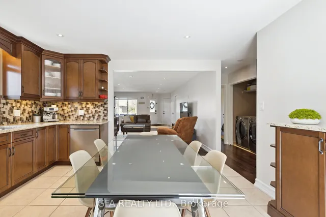 Additional image 12 of 46 Whiterock Ave