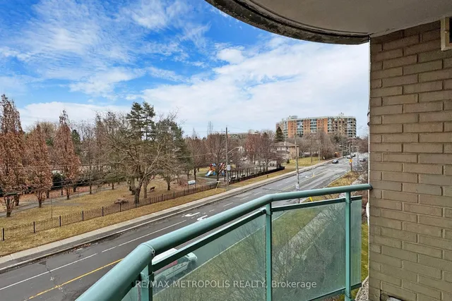 Additional image 20 of 28 Pemberton Ave Unit 405