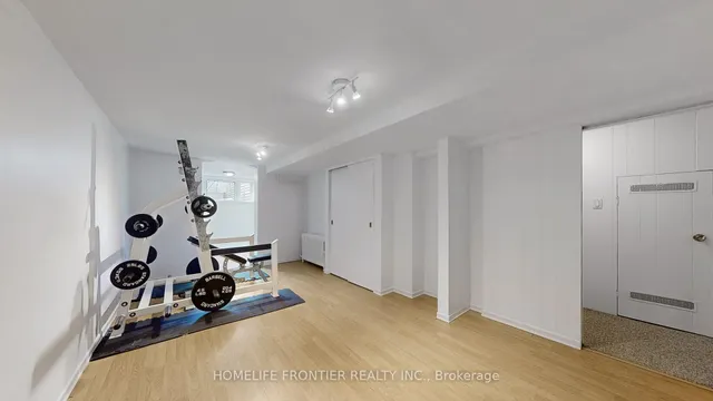 Additional image 38 of 40 Indian Road Cres