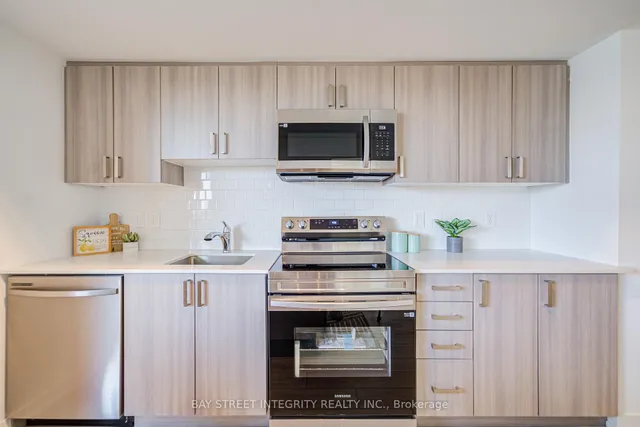 Additional image 18 of 556 Marlee Ave Unit 304