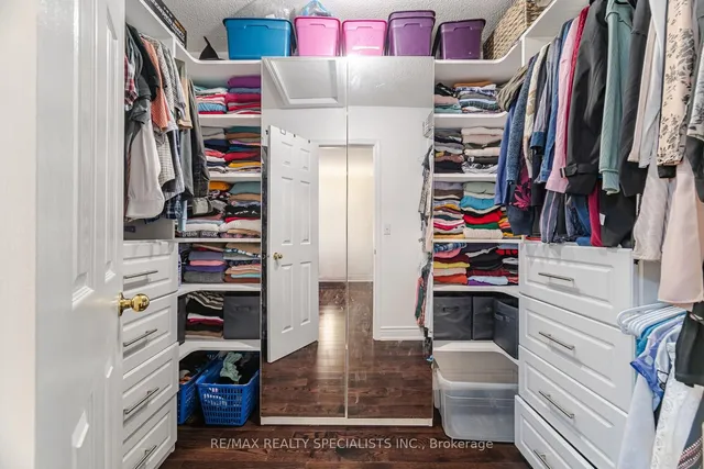 Additional image 25 of 4 Osgoode Dr