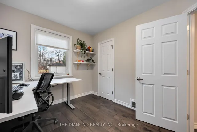 Additional image 26 of 21 Gracefield Ave