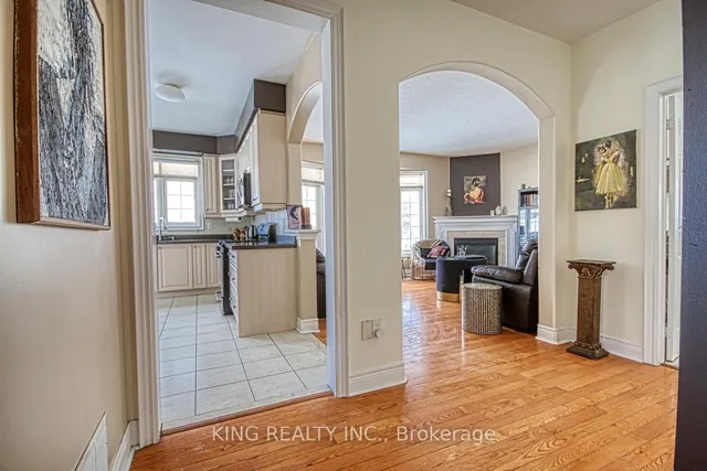 Additional image 9 of 3 Xavier Crt