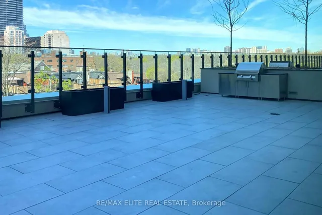 Additional image 36 of 585 Bloor St Unit 2418